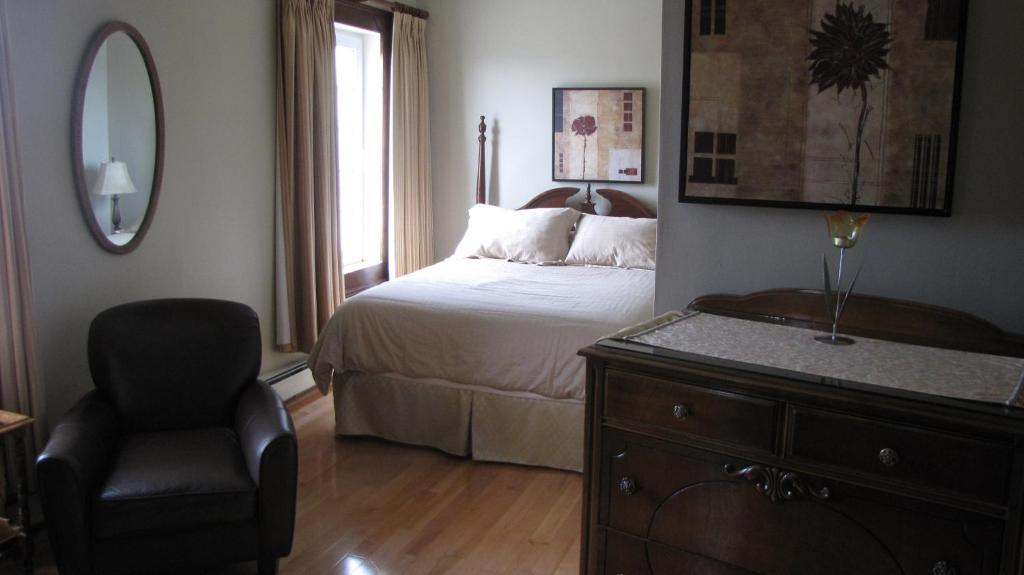 Spanish Bay Inn, Canada Sydney Room photo